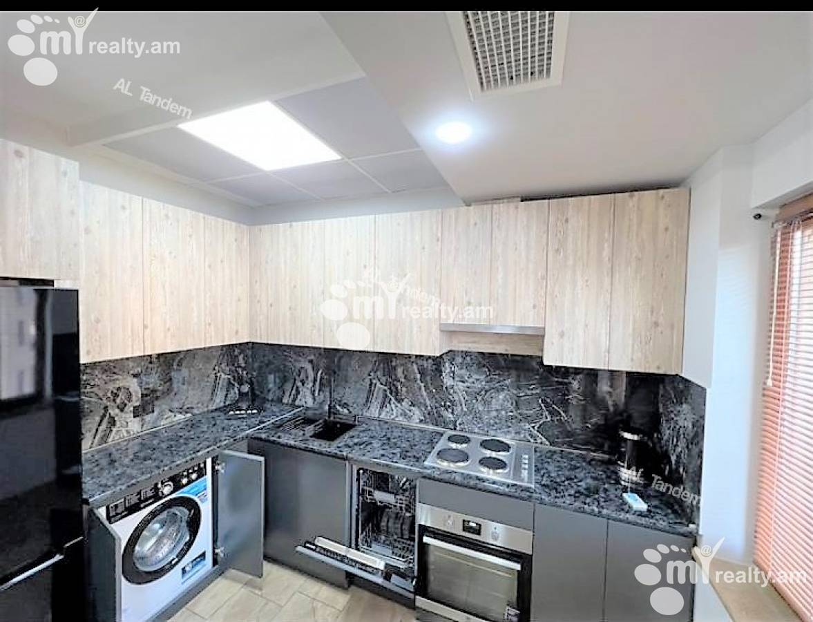 3 սենյականոց բնակարան  Աբովյան փող, Կենտրոն Երևան, 140263