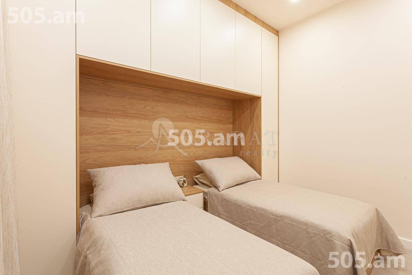 3 bedroom apartment for sale Yekmalyan St, Center Yerevan, 154947