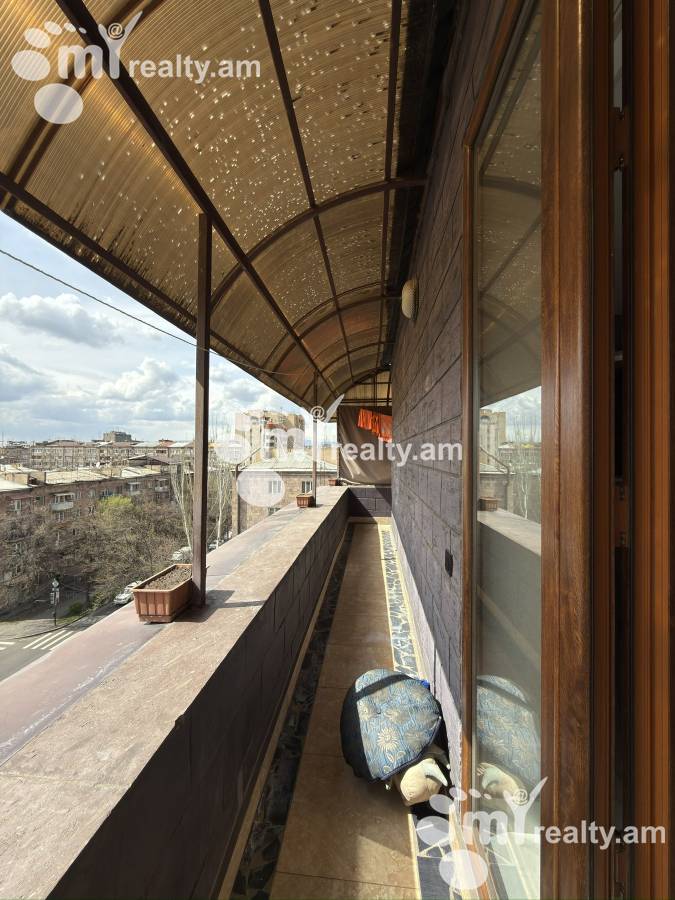 4 bedroom apartment for sale خیابان ا. آوِتیسیان, عربگیر ایروان, 160137