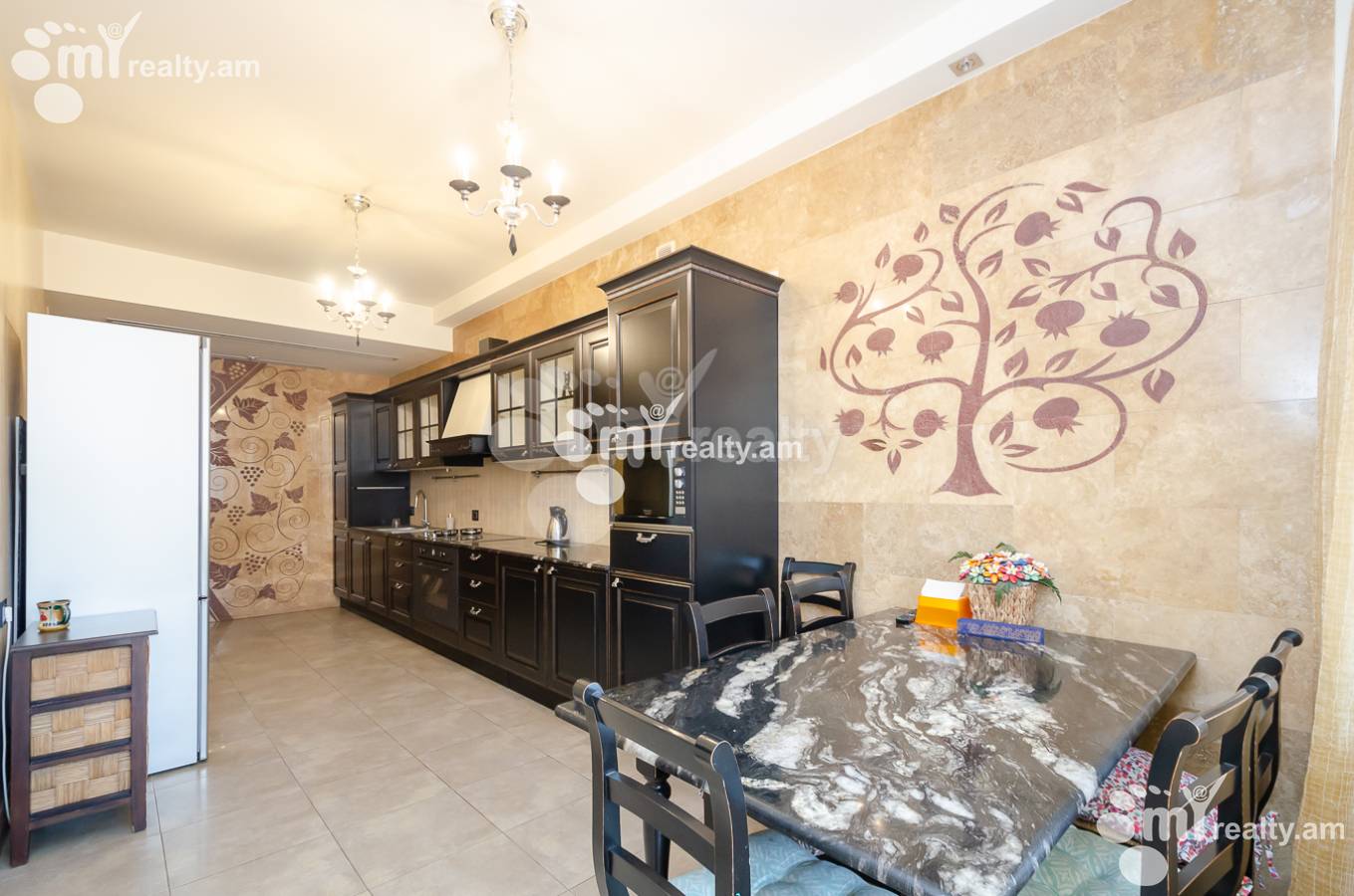 3 սենյականոց բնակարան վարձով Հյուսիսային պող, Կենտրոն Երևան, 149037