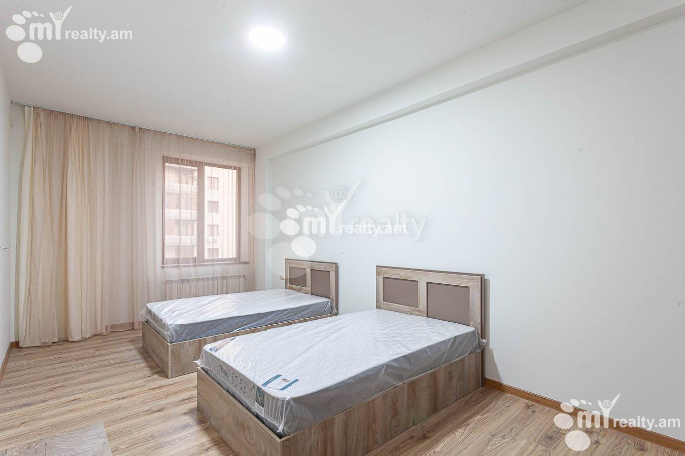 3 bedroom apartment for rent خیابان آرگیشتی, مرکز شهر ایروان, 154236