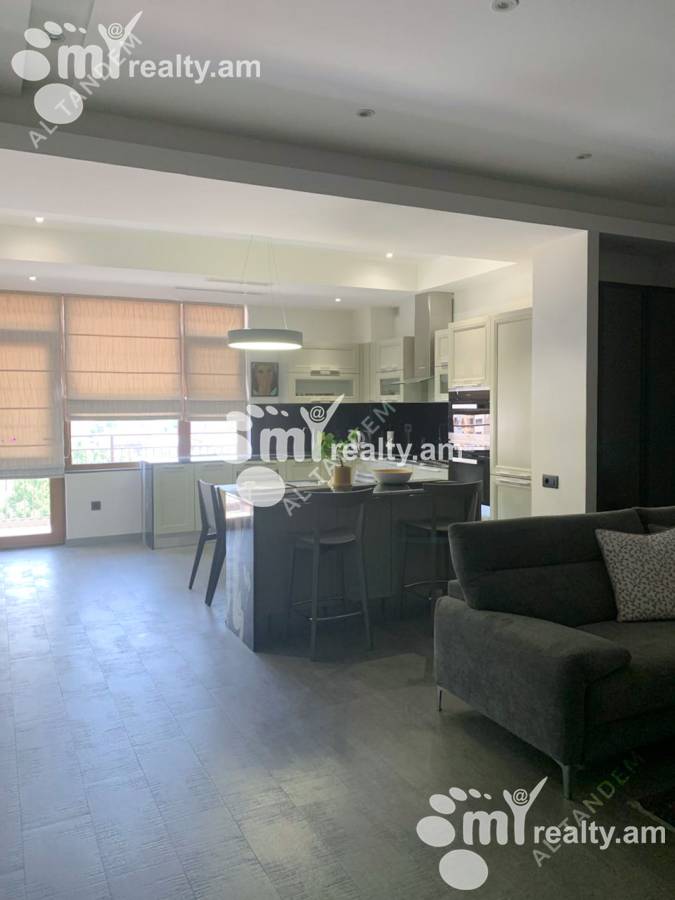 3 bedroom apartment for sale Amiryan St, Center Yerevan, 161202