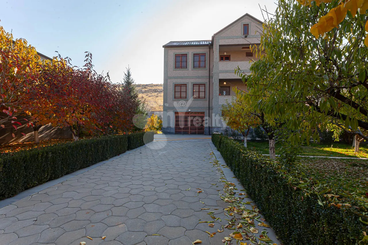 House for sale Teryan st, Avan Yerevan, 157309