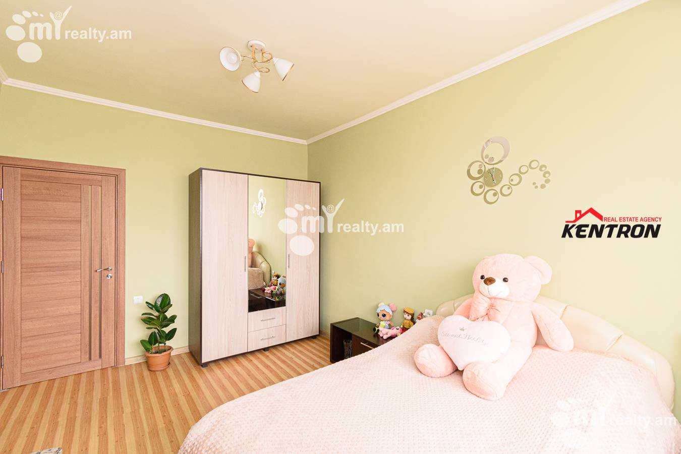 3 bedroom apartment for sale خیابان کومیتاس, عربگیر ایروان, 129294