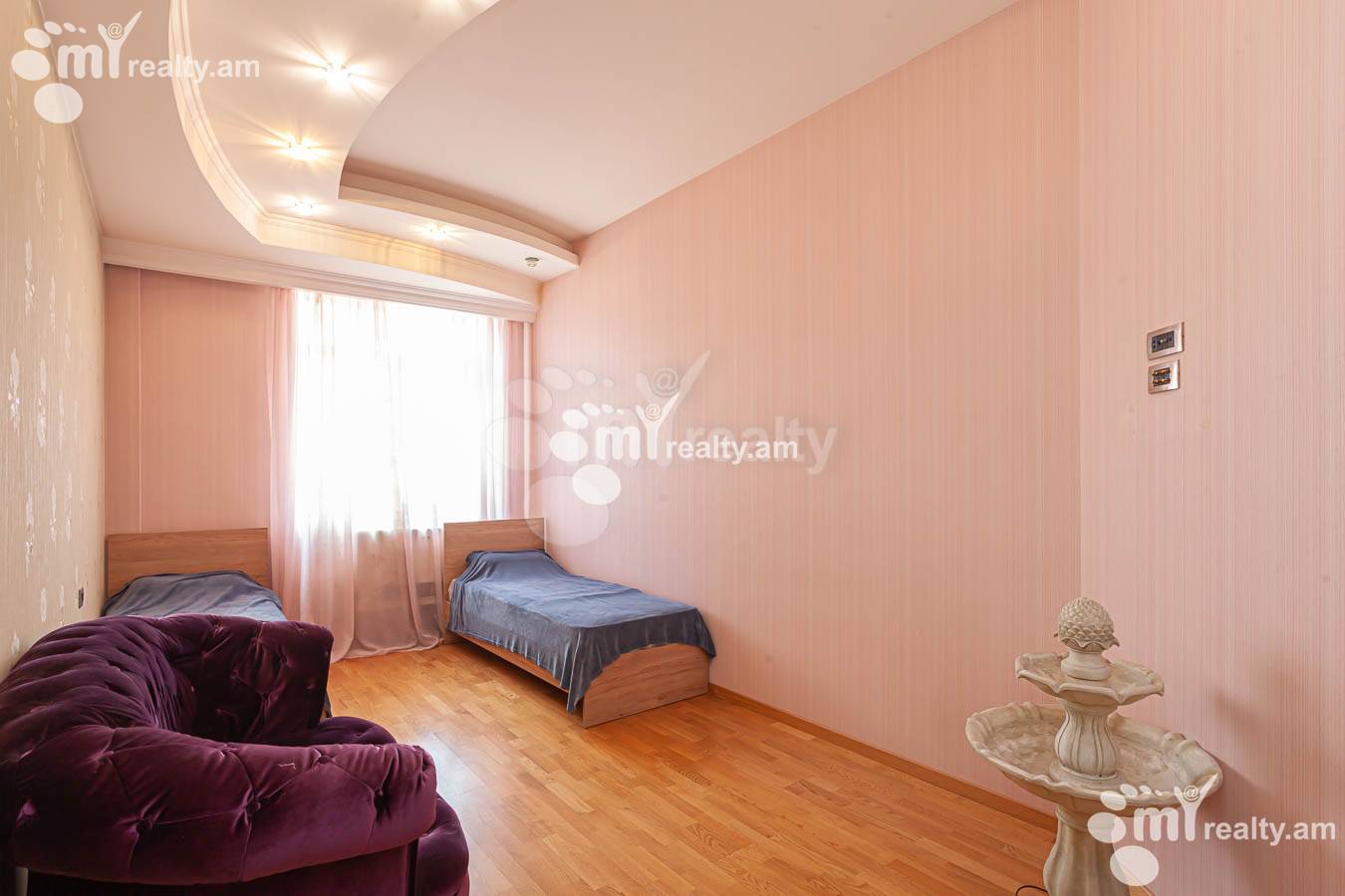 3 bedroom apartment for rent Yekmalyan St, Center Yerevan, 152993