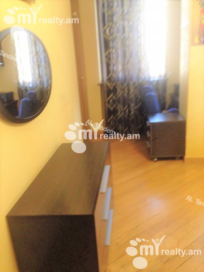 3 bedroom apartment for sale Saryan St, Center Yerevan, 127177
