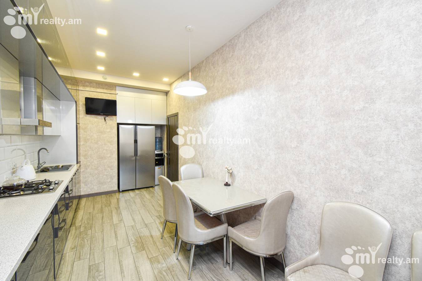 3 bedroom apartment for sale خیابان کومیتاس, عربگیر ایروان, 91359