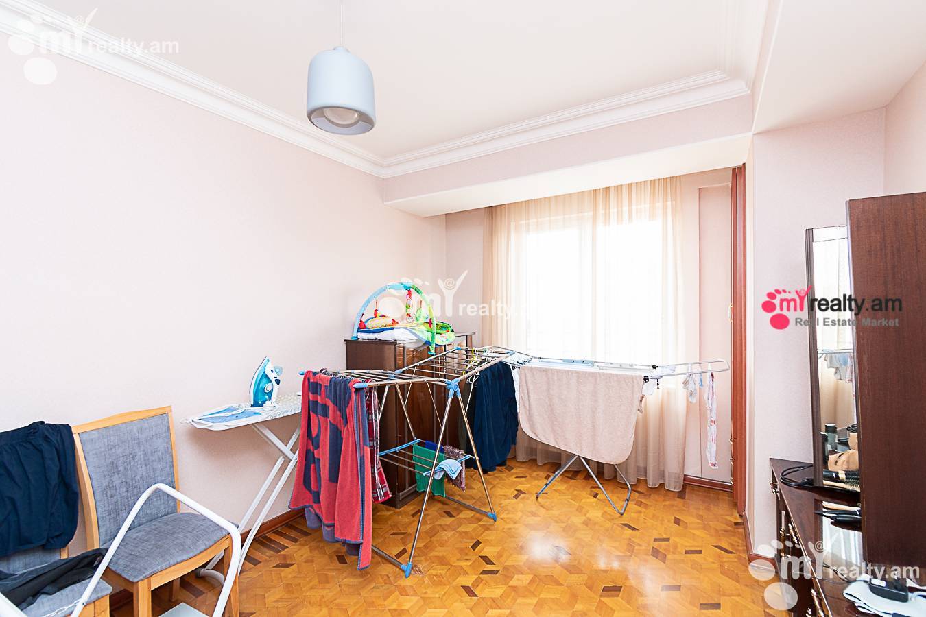 4 սենյականոց բնակարան  Հովսեփ Էմին փող, Արաբկիր Երևան, 134331