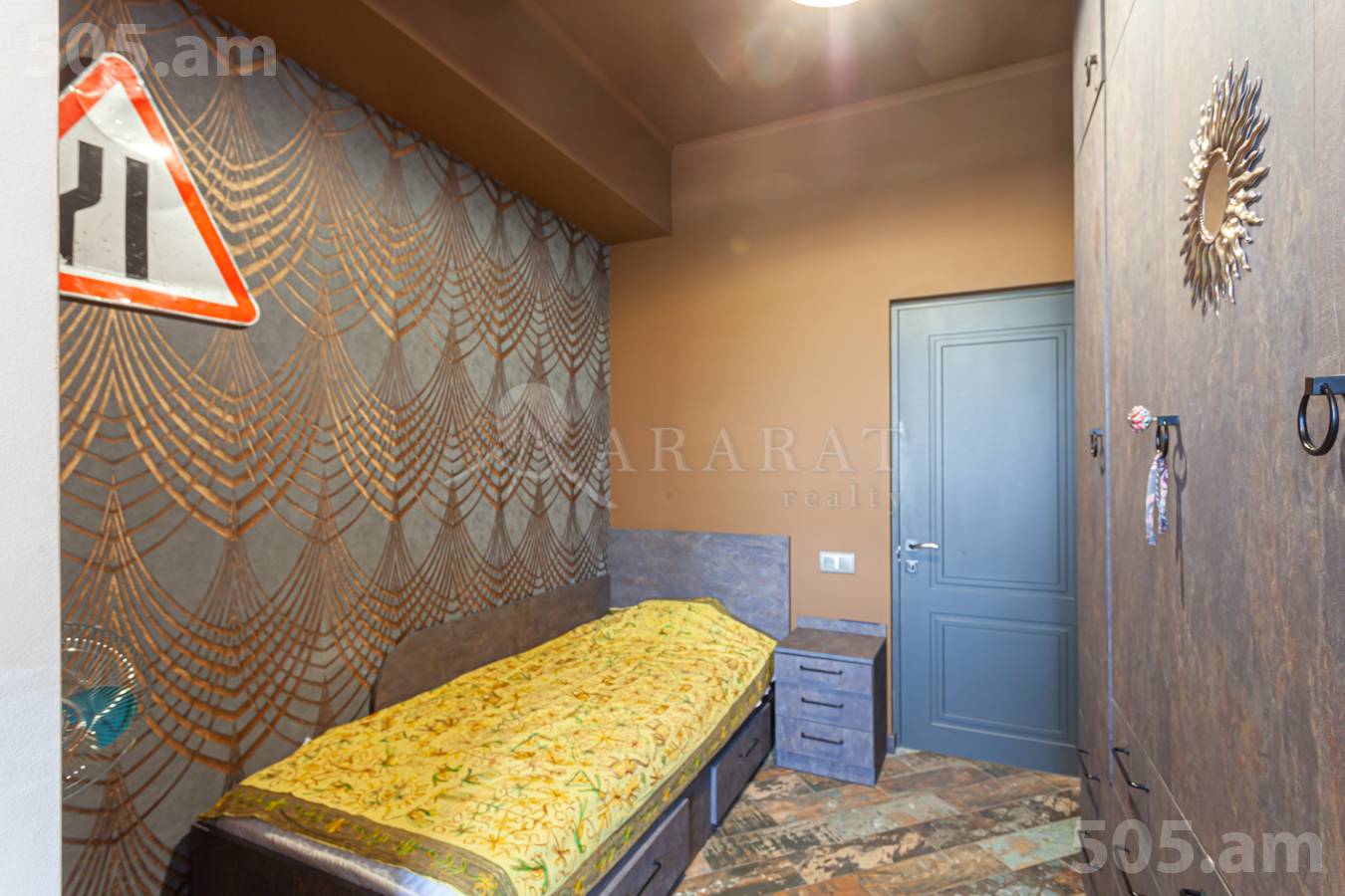 4 սենյականոց բնակարան  Միկոյան փող, Դավթաշեն Երևան, 151222