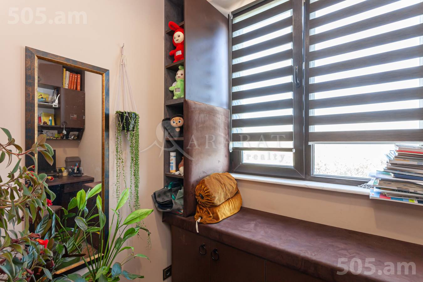 4 սենյականոց բնակարան  Միկոյան փող, Դավթաշեն Երևան, 151222