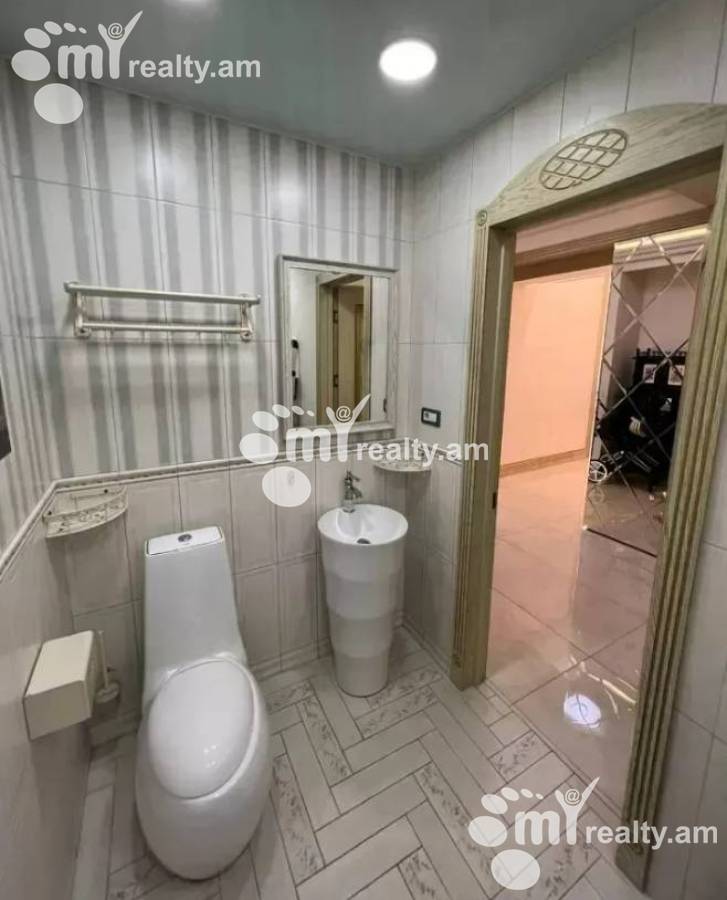 3 bedroom apartment for rent Yekmalyan St, Center Yerevan, 153461