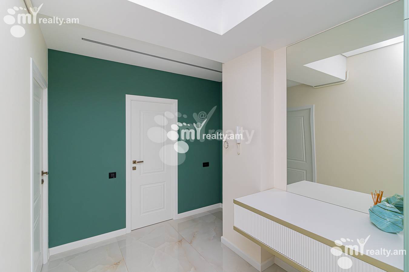 3 bedroom apartment for sale Tolbughin St, Arabkir Yerevan, 141535