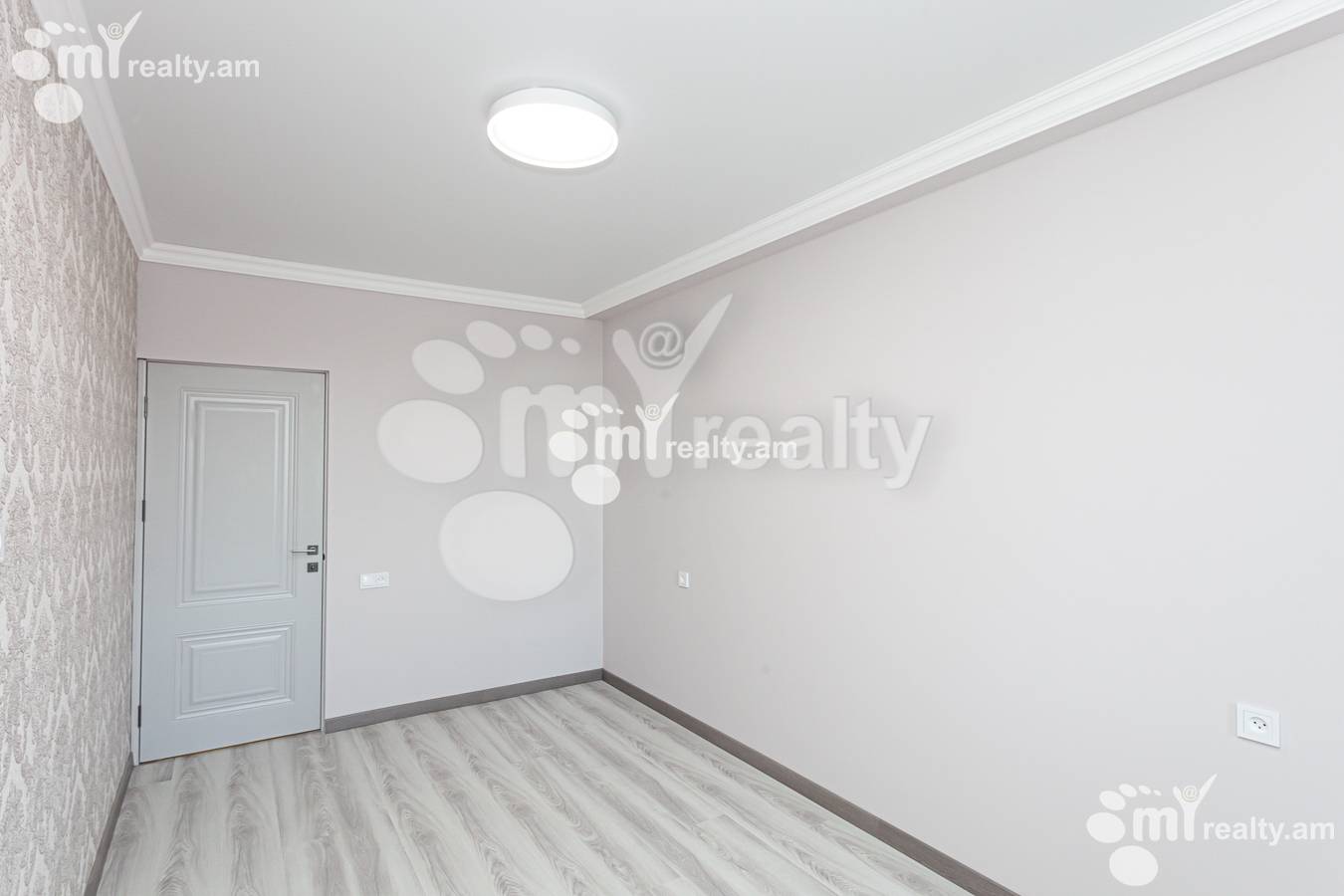 2 bedroom apartment for sale Aygestan 10 St, Center Yerevan, 135689