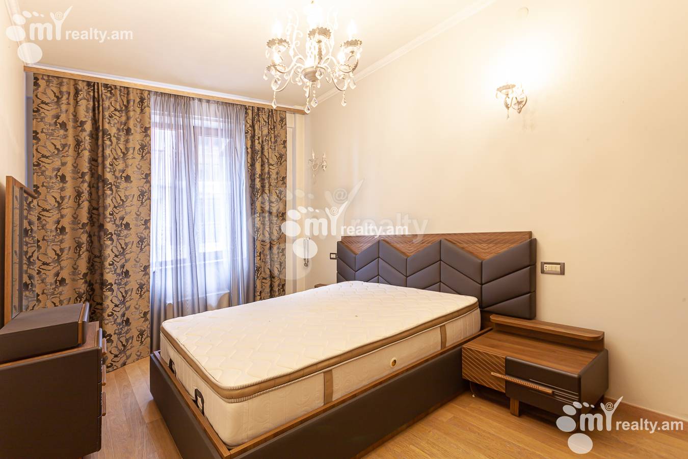 Снять 4 комнатную квартиру Северный пр, Центр Ереван, 149051