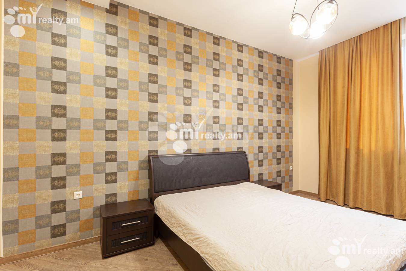 4 սենյականոց բնակարան  Անտառային փող, Կենտրոն Երևան, 155472