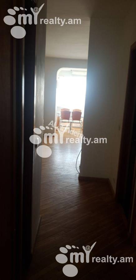 3 bedroom apartment for rent Baghramyan Ave (Kentron), Center Yerevan, 156633