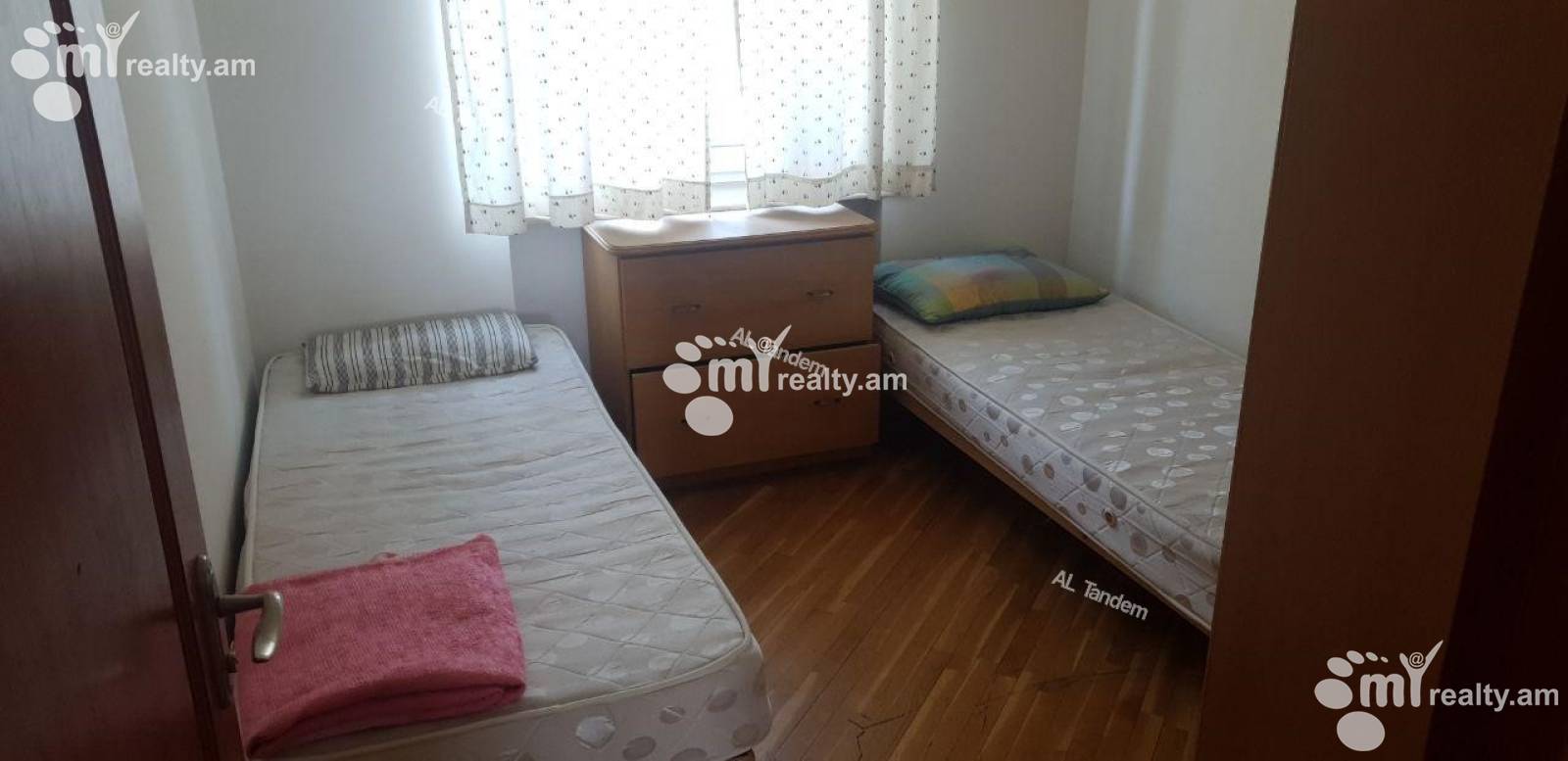 3 bedroom apartment for rent Baghramyan Ave (Kentron), Center Yerevan, 156633
