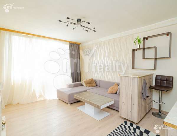 3-senyakanoc-bnakaran-vacharq-Yerevan-Center