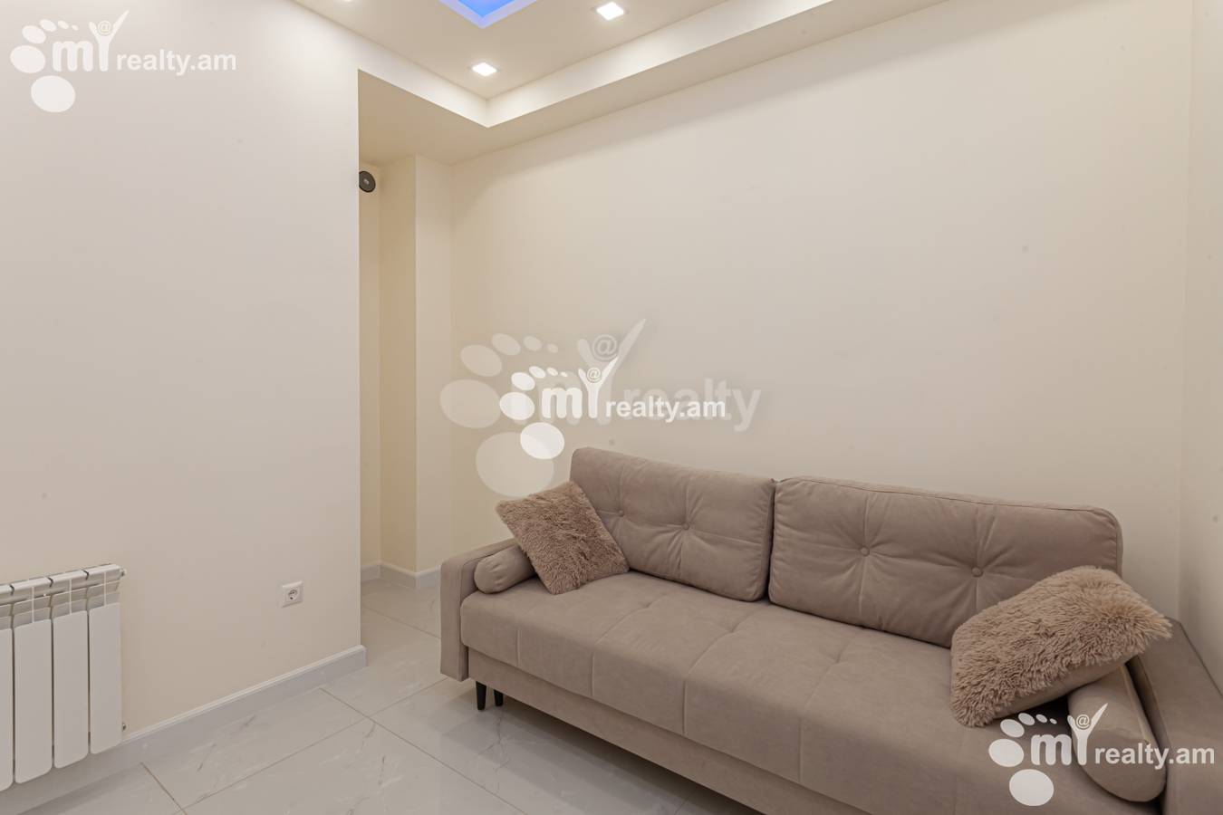 Купить 3 комнатную квартиру Антараин ул Г. Эмина, Центр Ереван, 152074