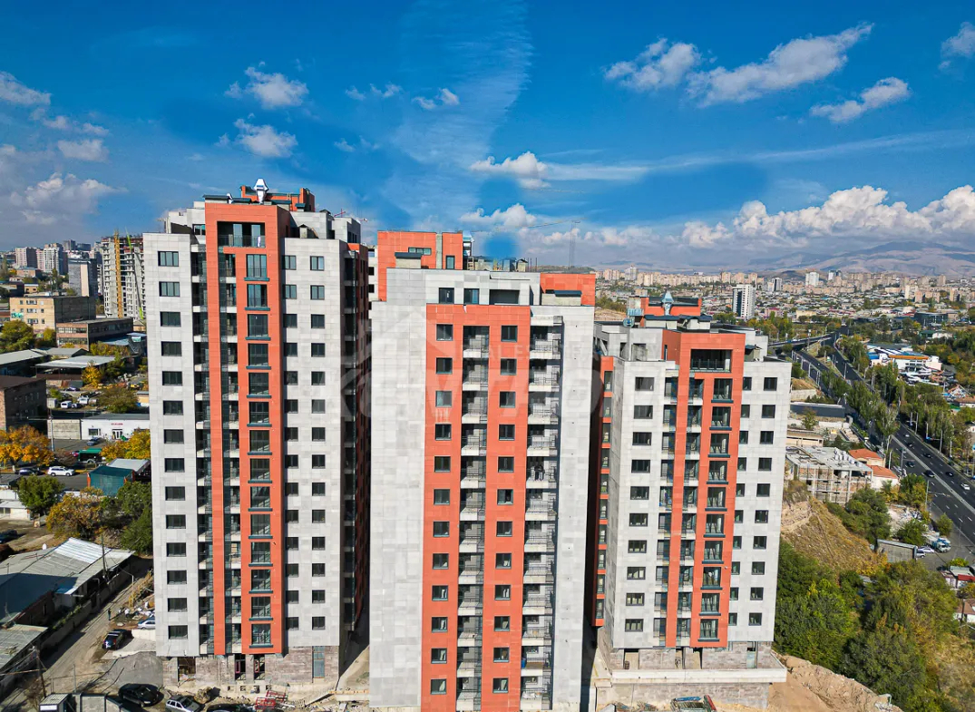 4 bedroom apartment for sale Emineski St, Kanaqer-Zeytun Yerevan, 157243