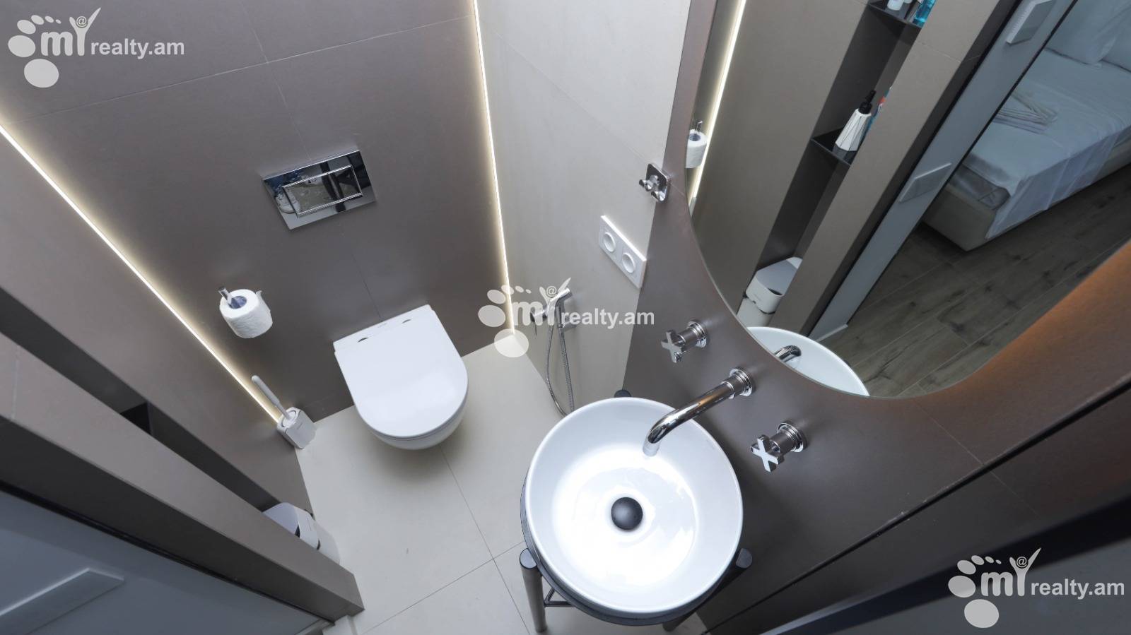 Купить 3 комнатную квартиру Бузанд ул, Центр Ереван, 145206