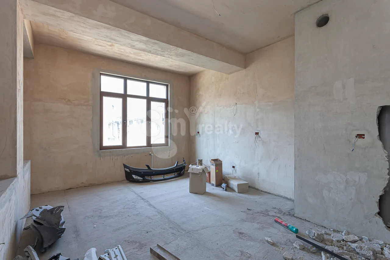 4 bedroom apartment for sale rue d'Abovyan, Center Yerevan, 159862