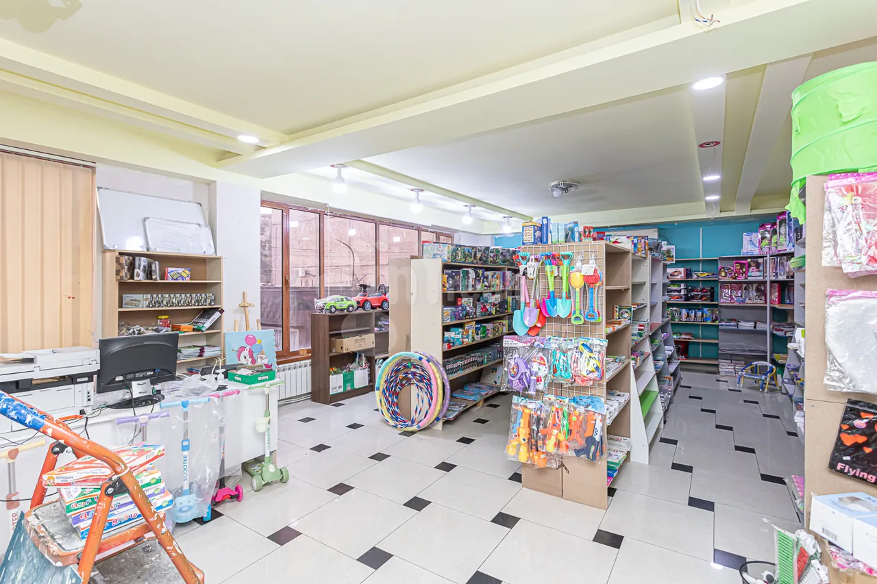 Commercial property for sale Hovnatan St, Malatja-Sebastja Yerevan, 157403