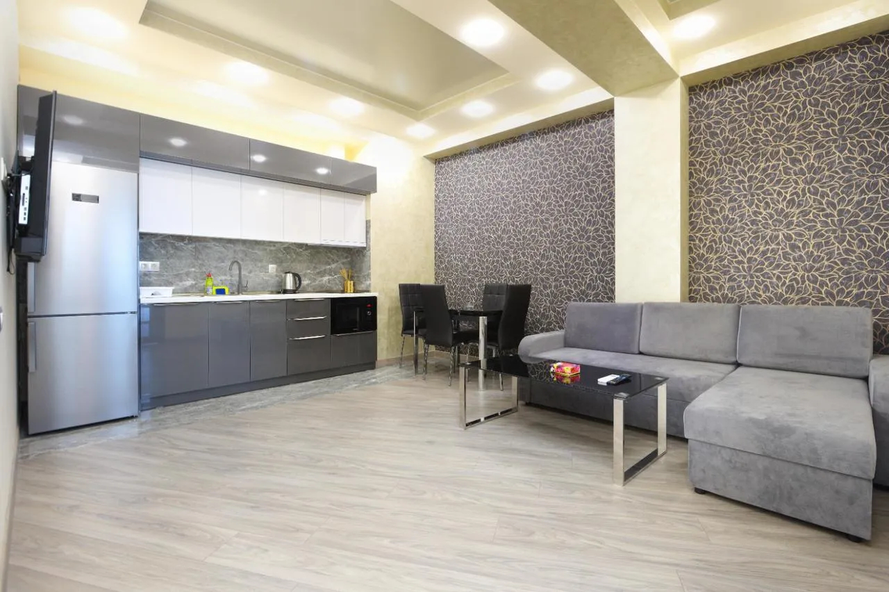 3 bedroom apartment for rent خیابان تِسی تِسِرناکابِرد, مرکز شهر ایروان, 160002