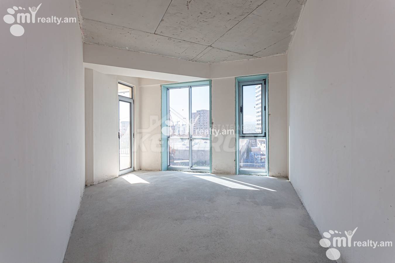 Купить 4 комнатную квартиру Грибоедов ул, Арабкир Ереван, 156537