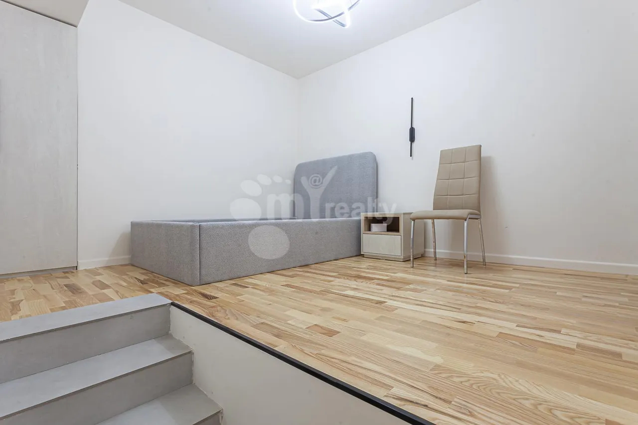 4 bedroom apartment for sale Nalbandyan St, Center Yerevan, 157674