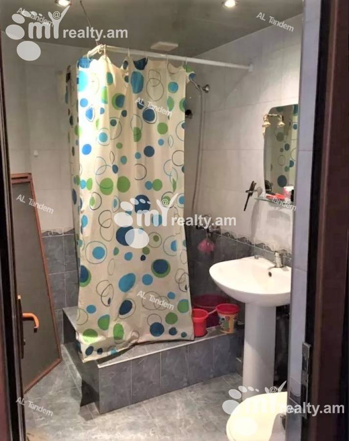 Купить 2 комнатную квартиру Лепсиус ул, Канакер-Зейтун Ереван, 122546