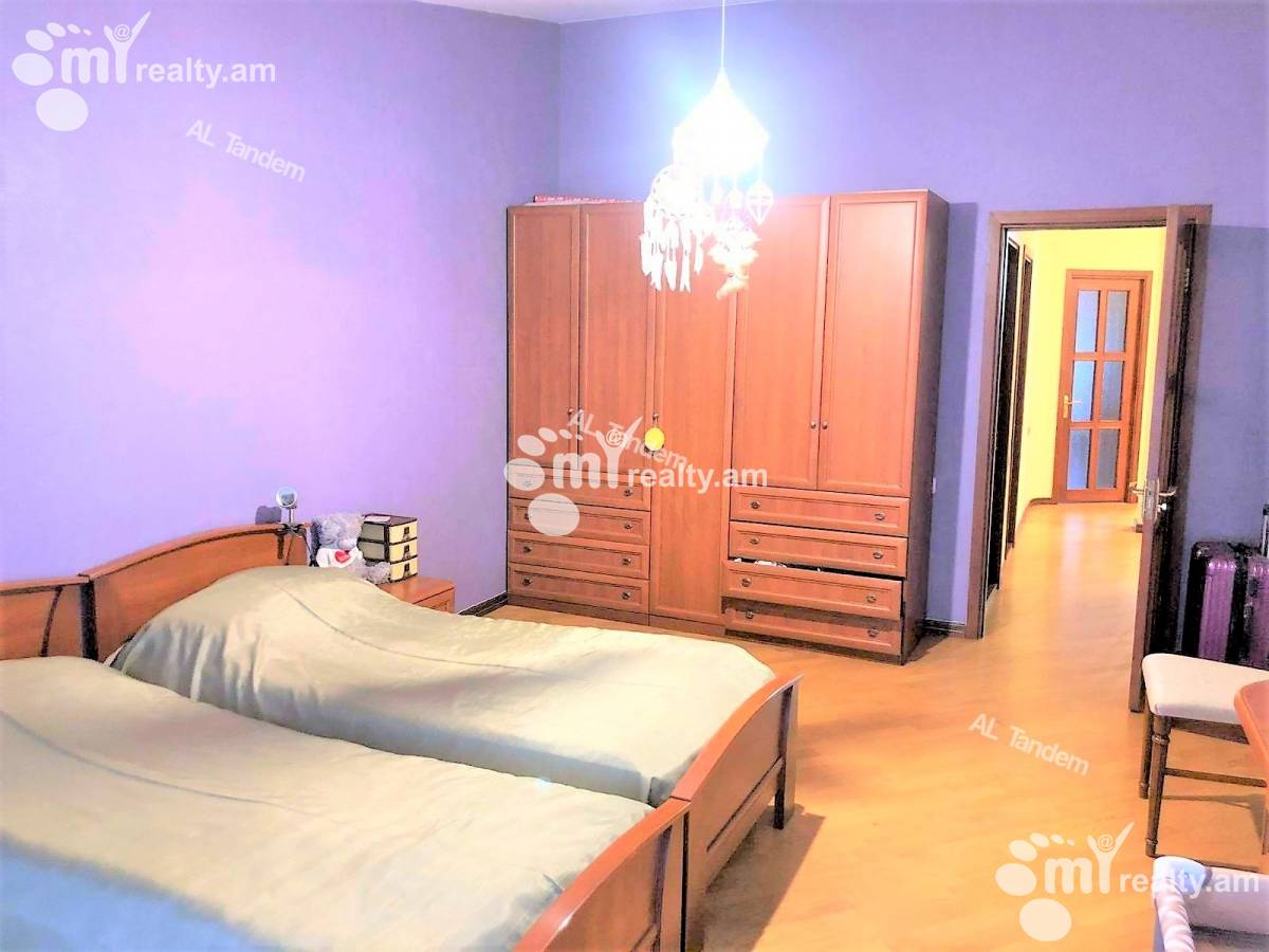 4 bedroom apartment for sale Teryan St, Center Yerevan, 124918