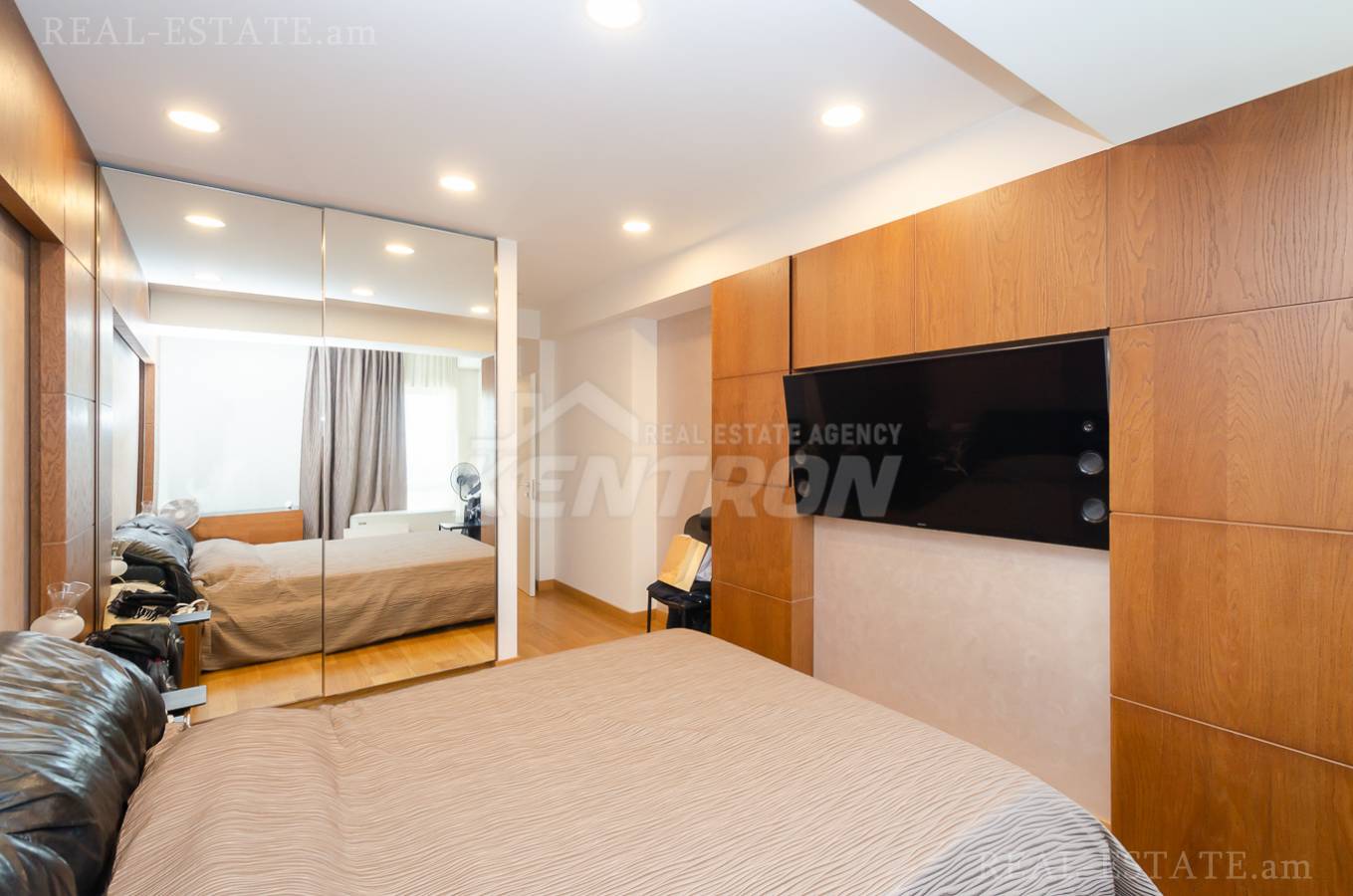 5 սենյականոց բնակարան  Լեոի փող, Կենտրոն Երևան, 138867