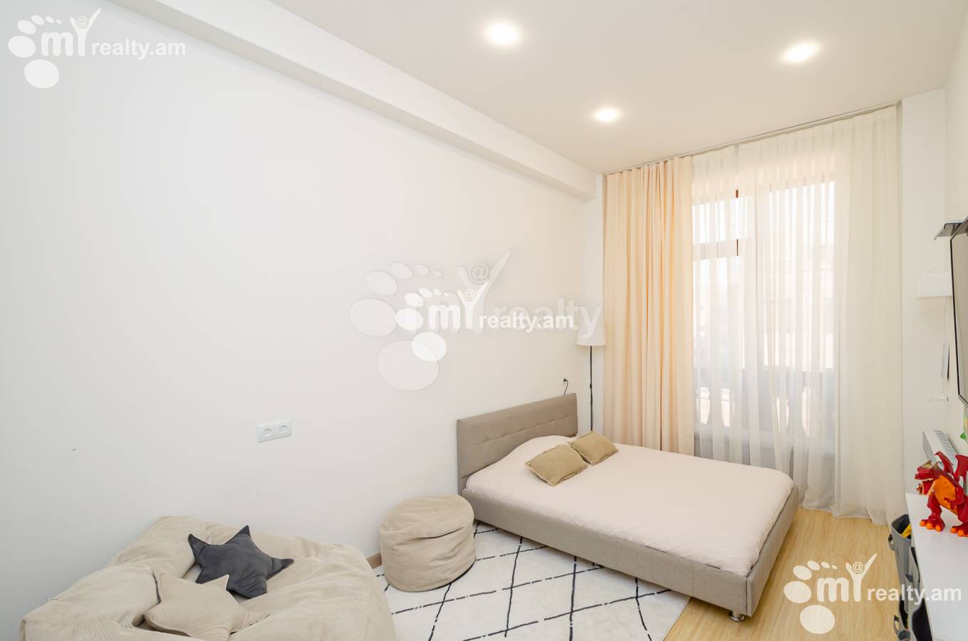 3 bedroom apartment for rent Adonts St, Arabkir Yerevan, 156941