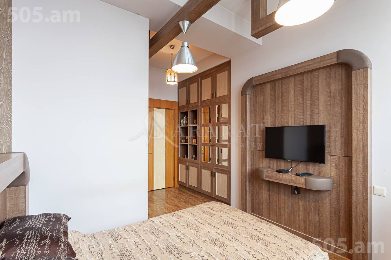 4 սենյականոց բնակարան  Քեռու փող, Արաբկիր Երևան, 154016