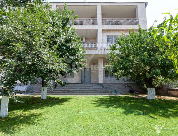 arandznatun-vacharq-Yerevan-Nork-Marash