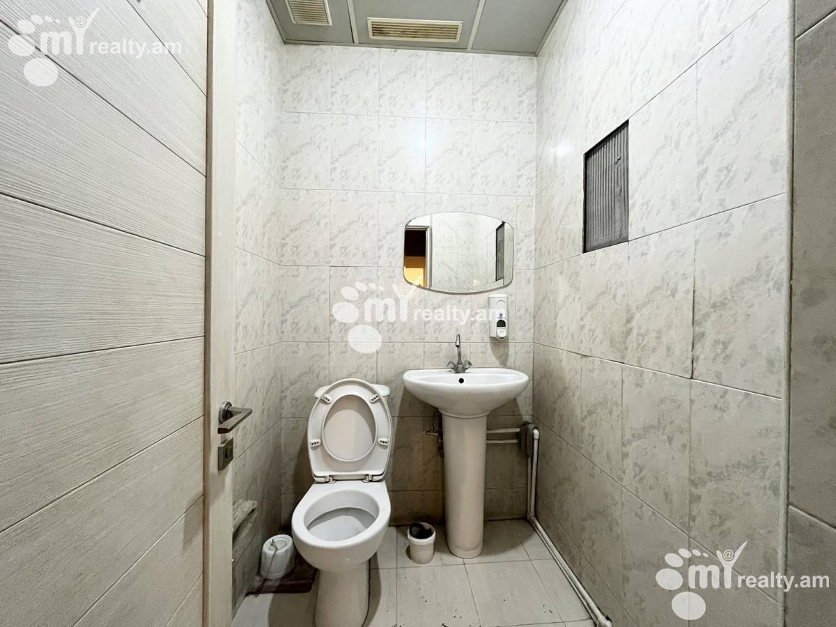 Կոմերցիոն տարածք  Պարոնյան փող, Կենտրոն Երևան, 143787