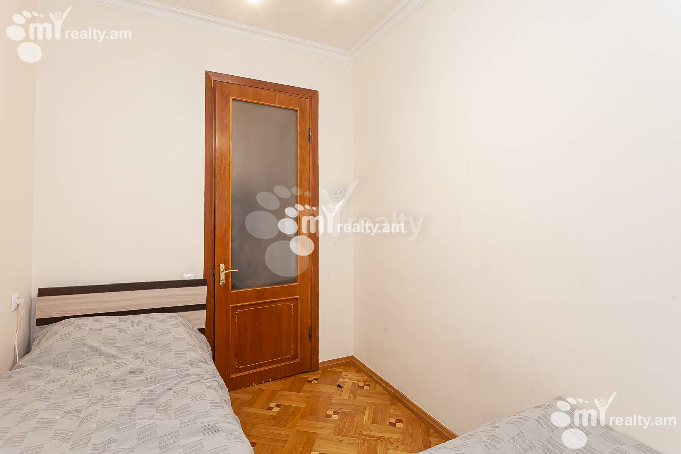 3 սենյականոց բնակարան  Պուշկինի փող, Կենտրոն Երևան, 152447