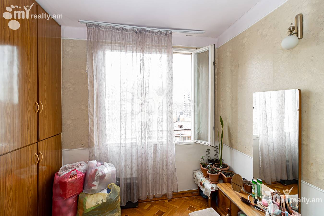 3 bedroom apartment for sale خیابان ساریان, مرکز شهر ایروان, 151548