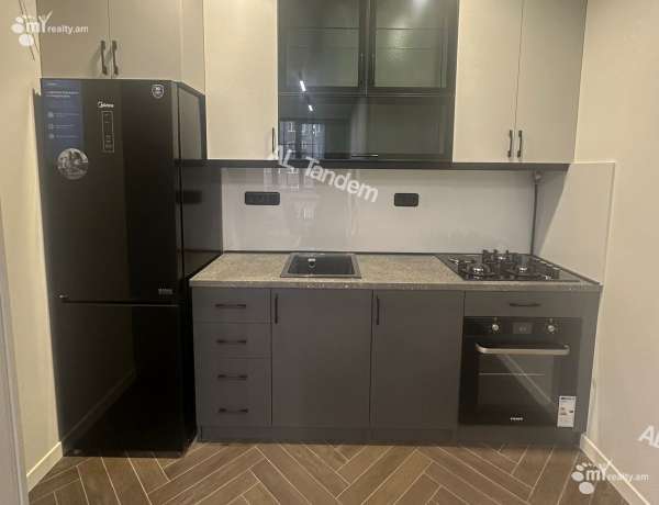 2-senyakanoc-bnakaran-vacharq-Yerevan-Center