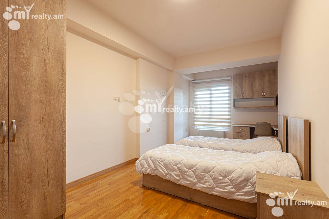3 bedroom apartment for rent Leo St, Center Yerevan, 155442