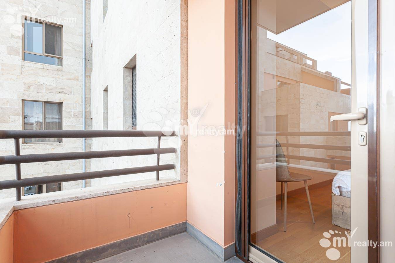 3 bedroom apartment for rent Leo St, Center Yerevan, 155442