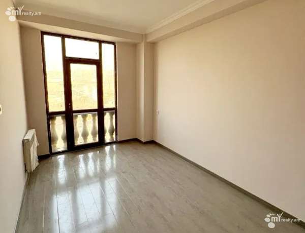 3-senyakanoc-bnakaran-vacharq-Yerevan-Arabkir