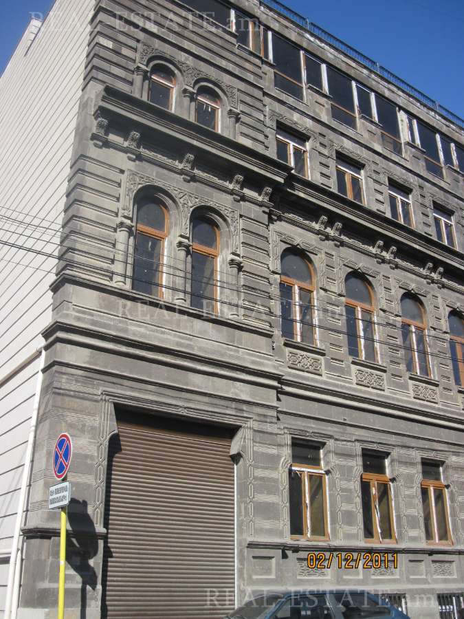 Купить коммерческoе помещение Анрапетутян ул, Центр Ереван, 27847