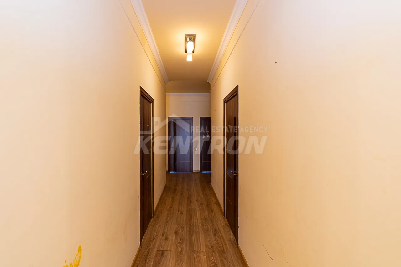 4 bedroom apartment for sale Sasna Тsrer St, Davtachène Yerevan, 159006