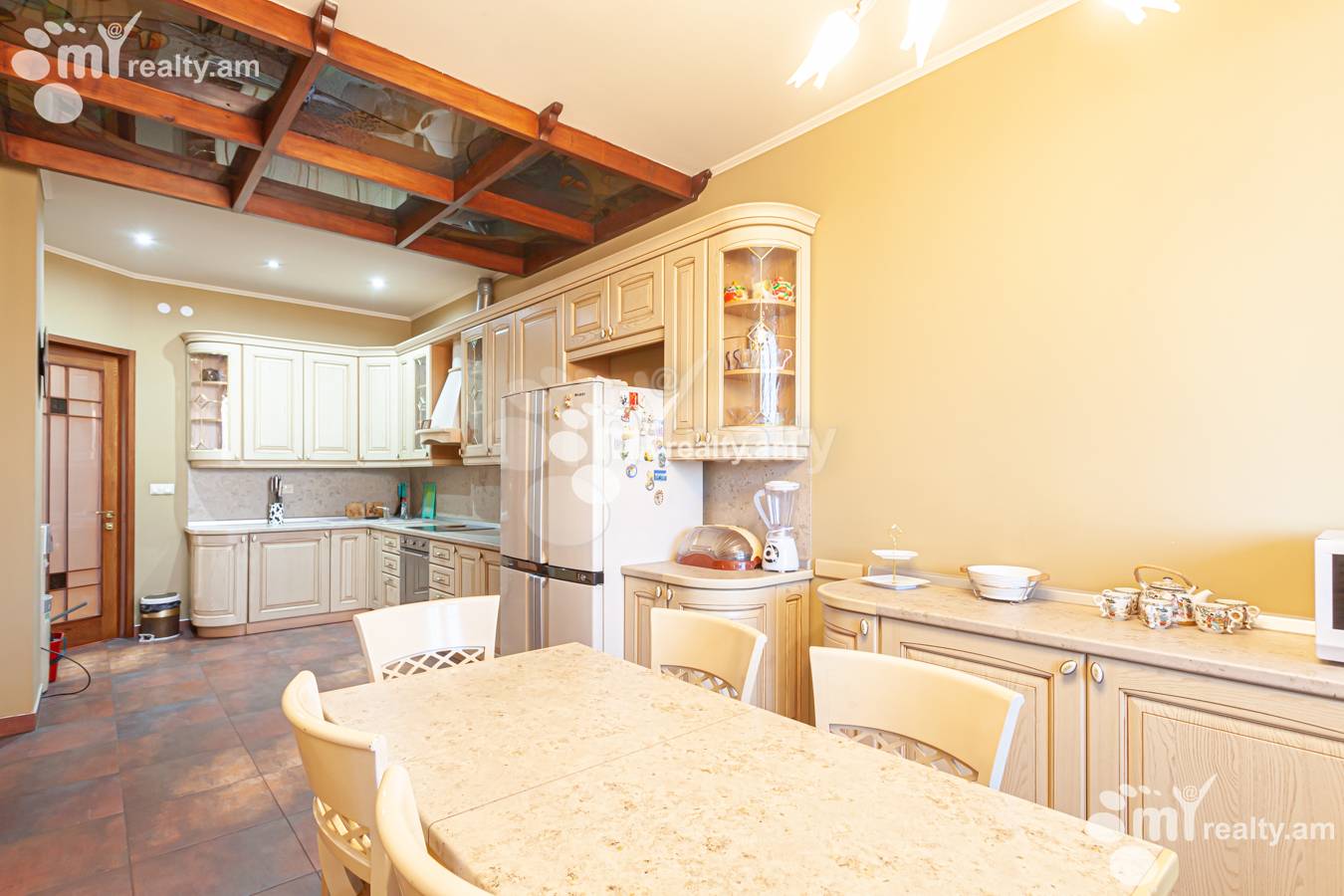 5 bedroom apartment for sale Amiryan St, Center Yerevan, 148615