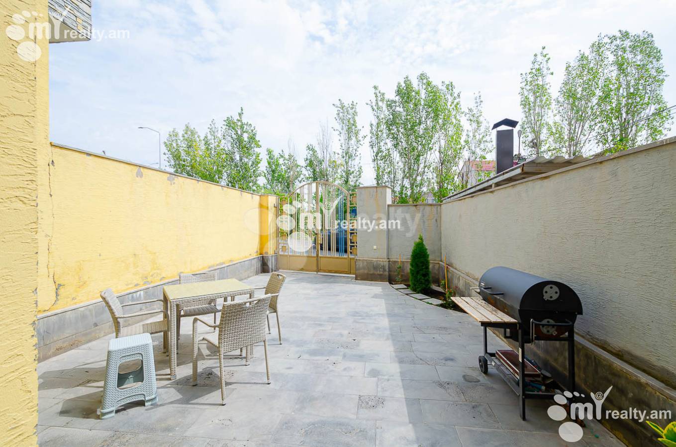 House for sale G 1 dis., Ajapnyak Yerevan, 143604