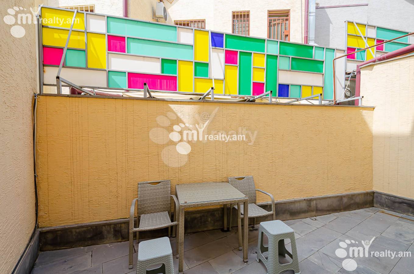 House for sale G 1 dis., Ajapnyak Yerevan, 143604