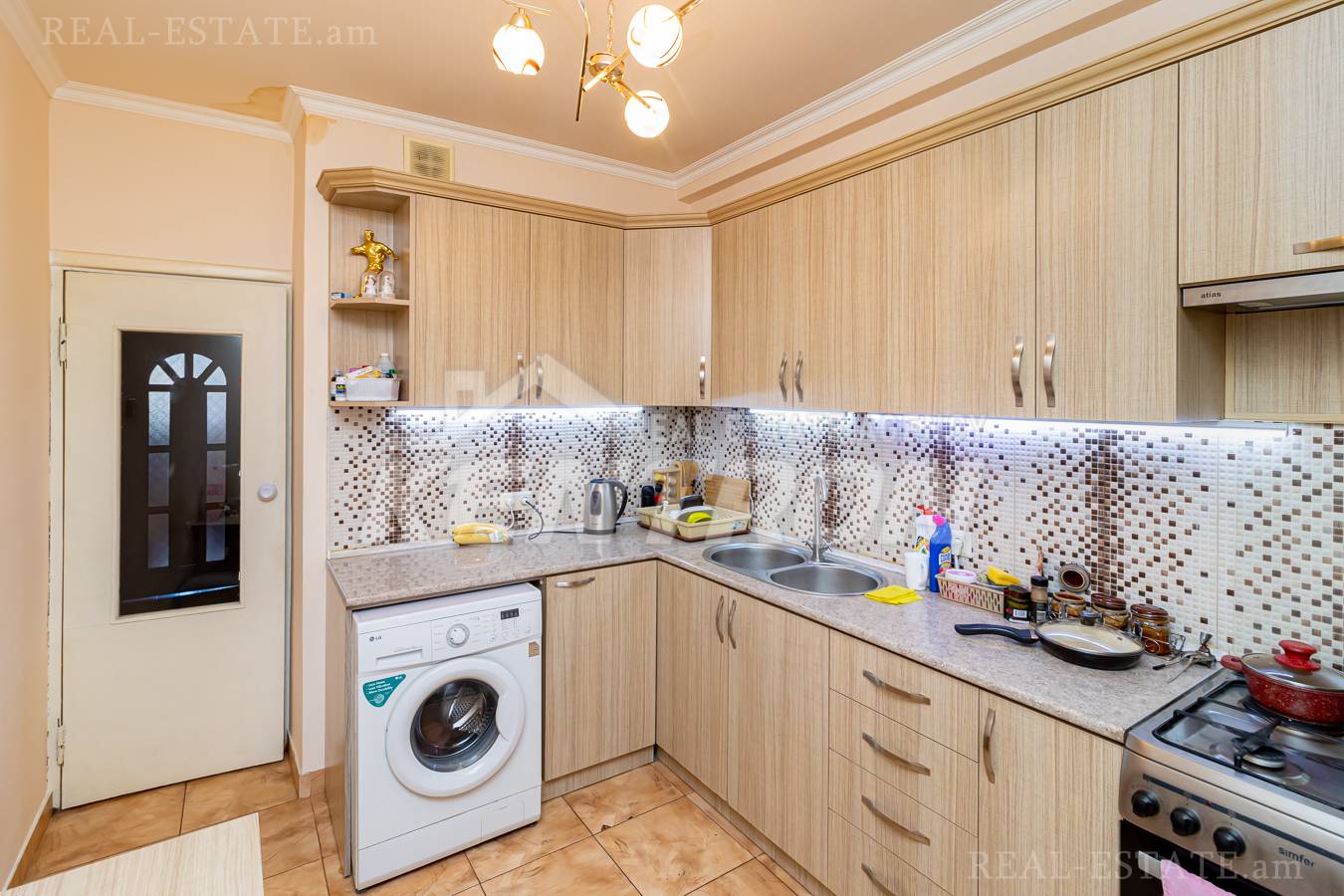 3 bedroom apartment for sale Saryan St, Center Yerevan, 135755