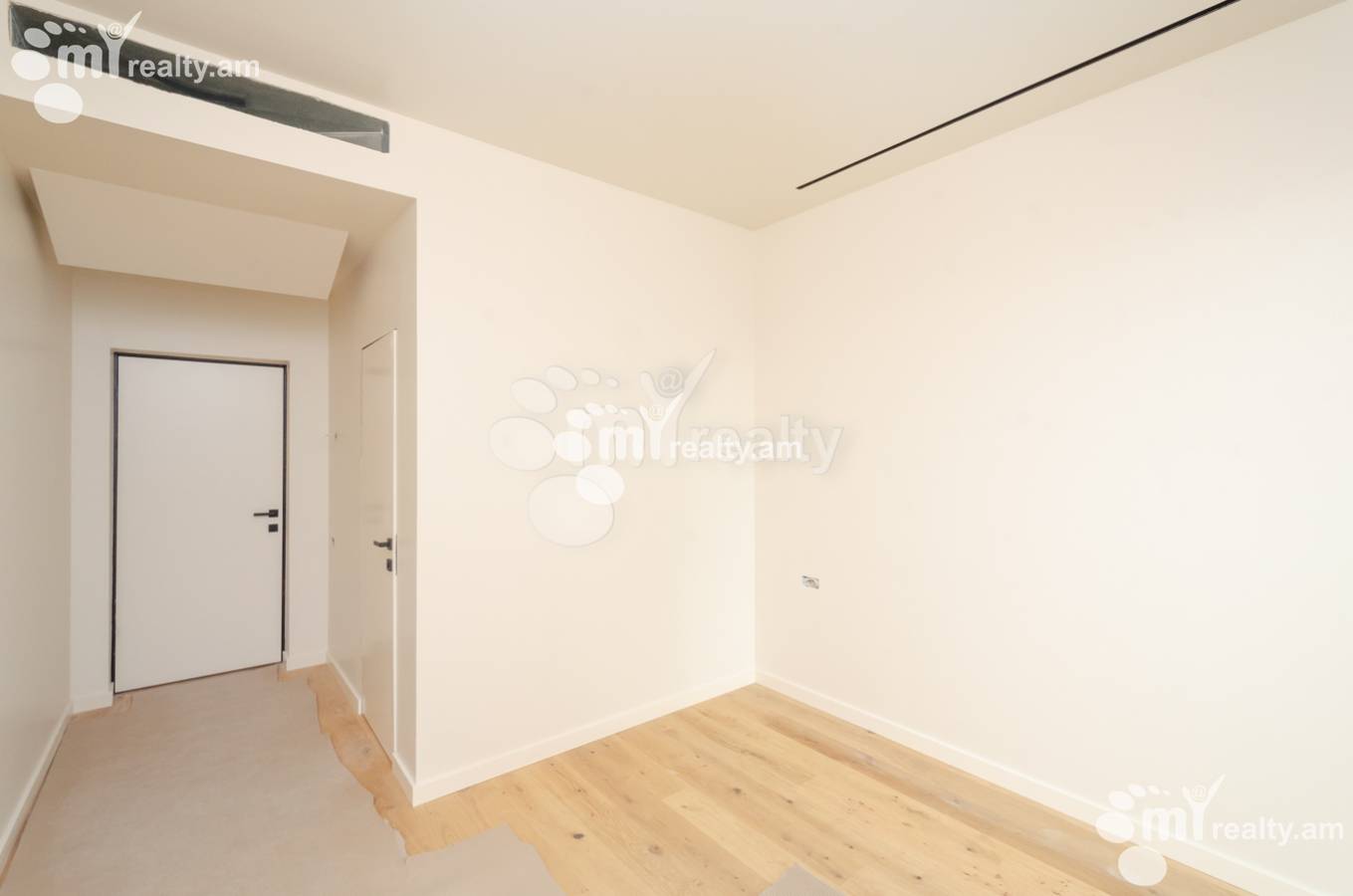 3 bedroom apartment for sale Teryan St, Center Yerevan, 137140